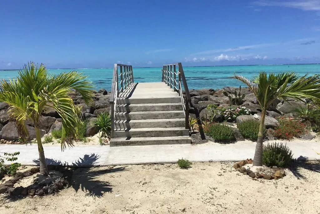 Matira Beach Bungalow Waterfront Bora Bora
